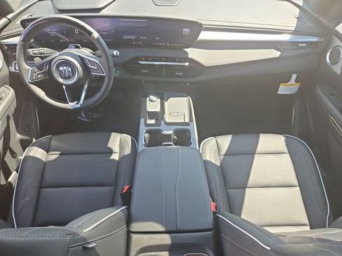 New 2026 Buick Enclave Avenir w/ Super Cruise Package FWD image 14