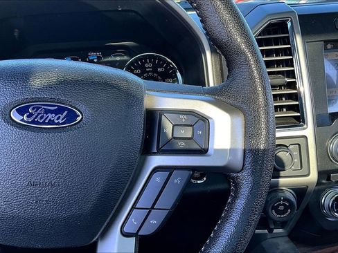 Used 2016 Ford F150 Lariat w/ Equipment Group 502A Luxury AWD/4WD image 11