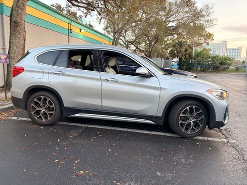 Used 2020 BMW X1 sDrive28i w/ Convenience Package image 3