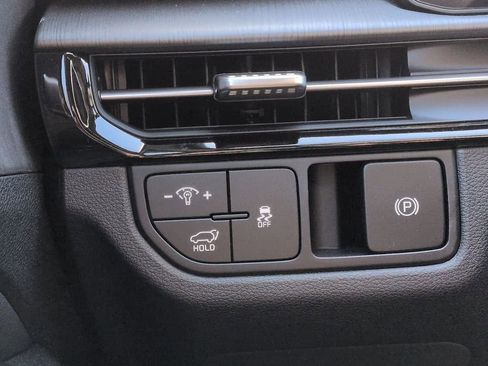 New 2026 Kia Sportage X-Line w/ X-Line Technology Package AWD/4WD image 18