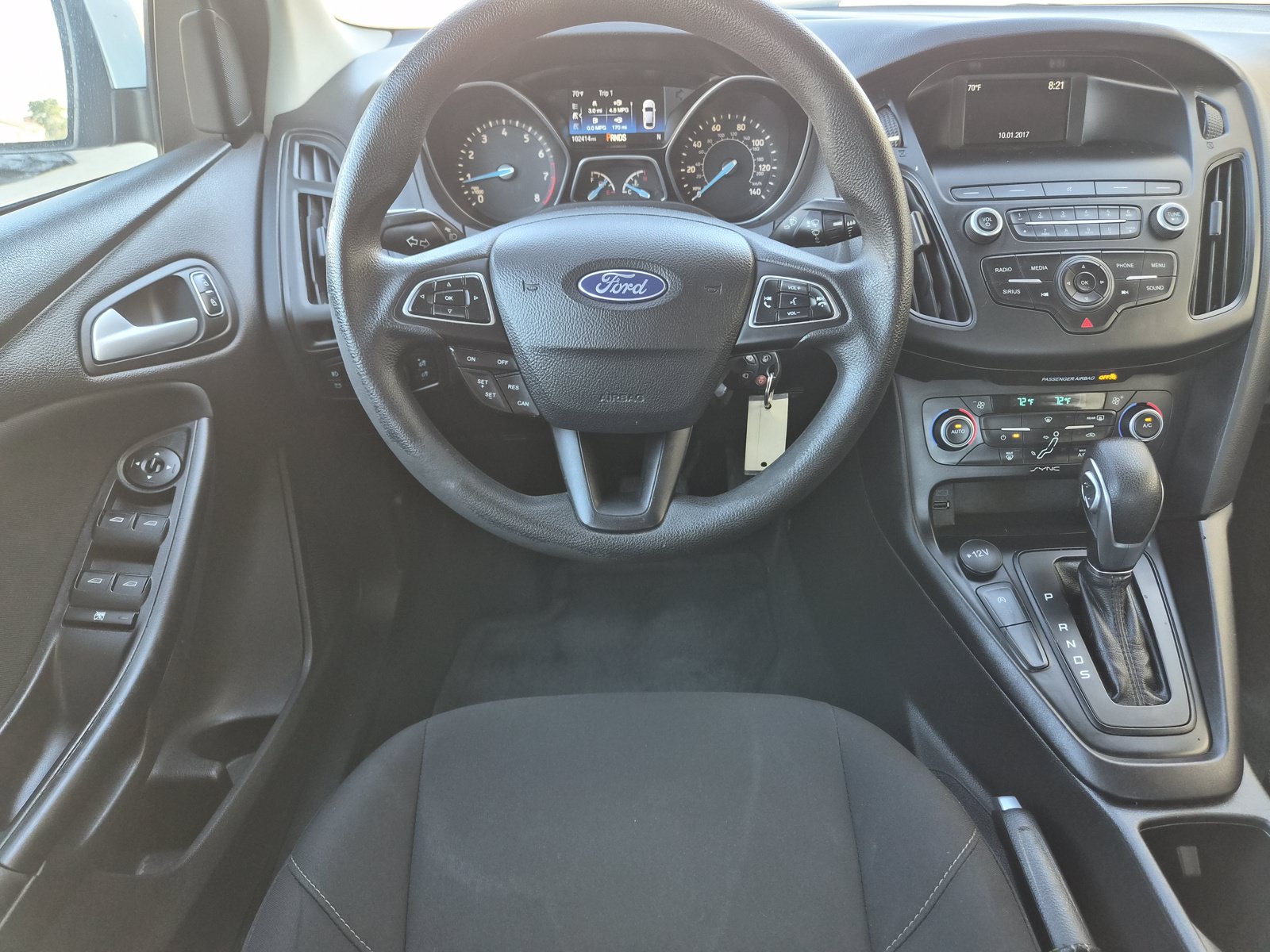 Used 2018 Ford Focus SE w/ SE Appearance Package FWD image 10