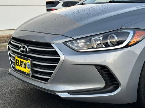 Used 2017 Hyundai Elantra SE image 8