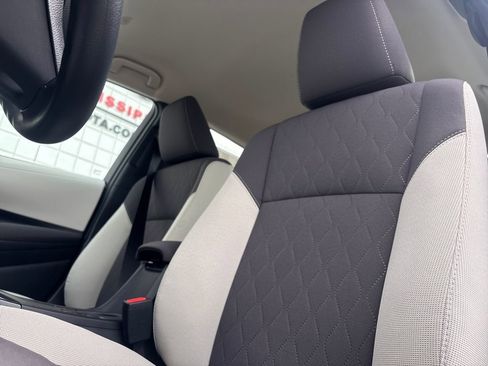 New 2026 Toyota Corolla LE image 9