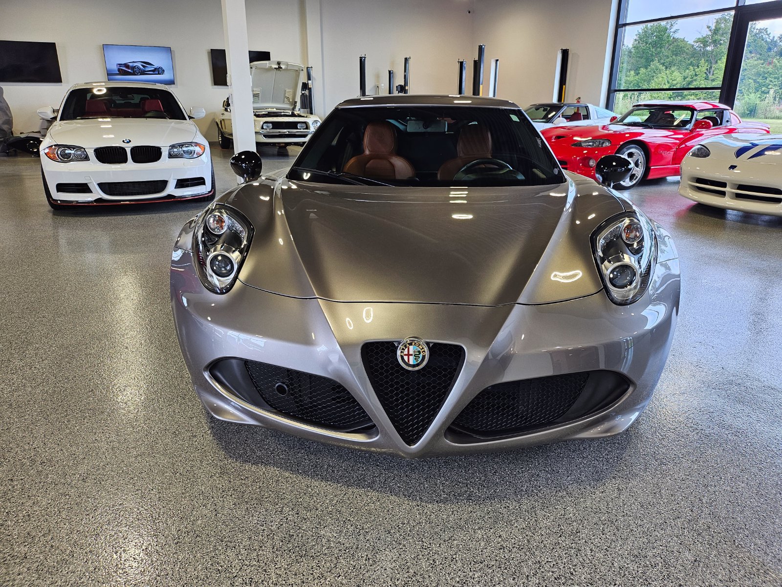 Used 2016 Alfa Romeo 4C Coupe w/ Convenience Group - Coupe RWD image 2