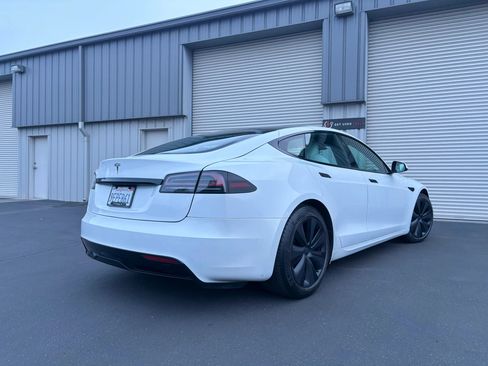 Used 2022 Tesla Model S Standard Range image 8