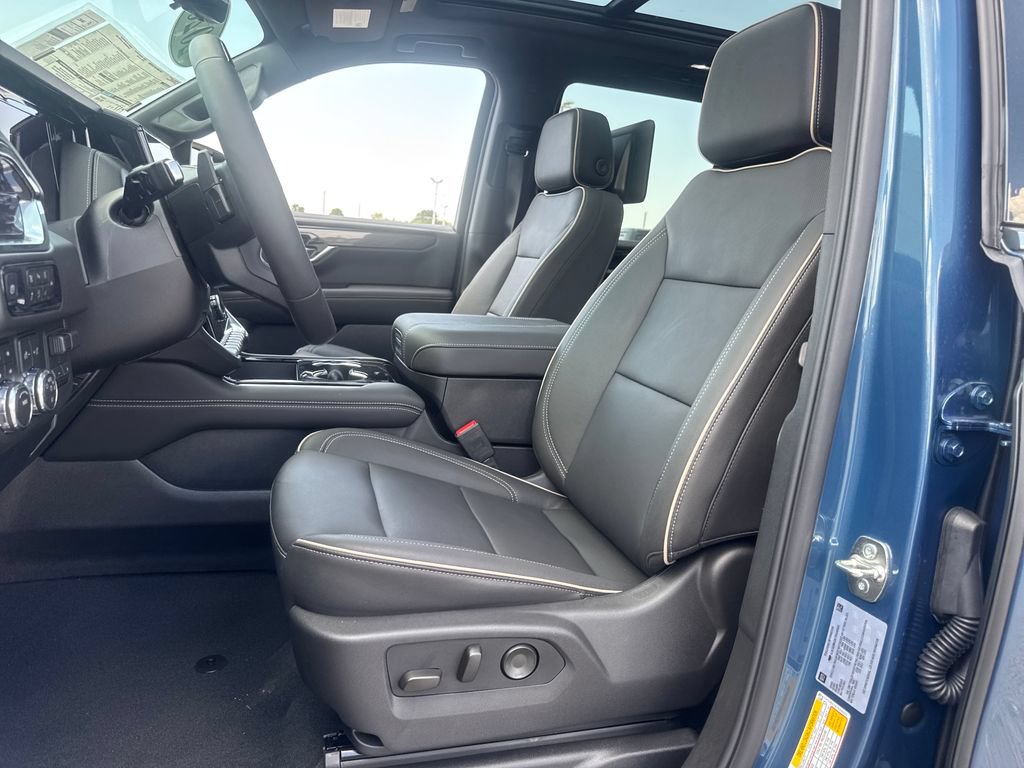 New 2026 GMC Yukon Elevation w/ Elevation Premium Package AWD/4WD image 15