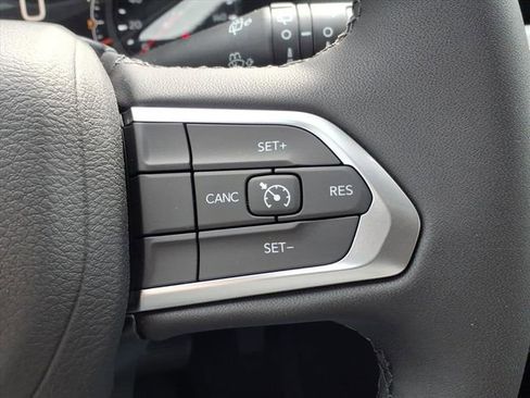 New 2026 Jeep Compass Latitude image 23