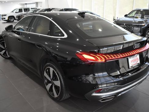 Used 2025 Audi A5 2.0T Premium Plus w/ Premium Plus AWD/4WD image 5