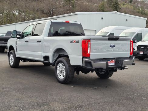 New 2026 Ford F250 XLT image 7