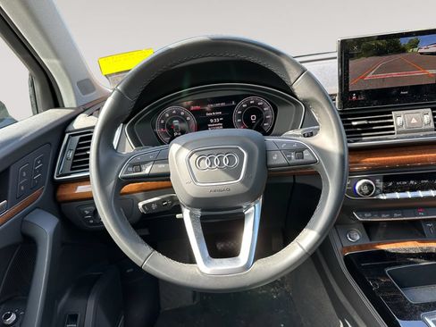 Used 2023 Audi Q5 2.0T Premium Plus w/ Premium Plus Package AWD/4WD image 12
