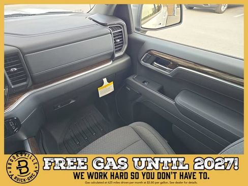 New 2026 GMC Sierra 1500 Elevation w/ Preferred Package AWD/4WD image 15