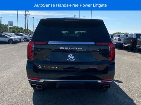 Used 2025 GMC Yukon XL Denali AWD/4WD image 5