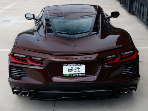 Used 2023 Chevrolet Corvette Stingray Coupe w/ 1LT RWD image 12