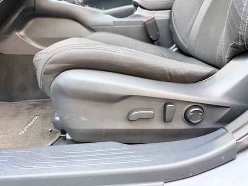 Used 2022 Subaru Outback Premium AWD/4WD image 11