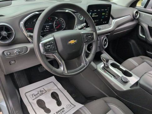 Used 2025 Chevrolet Blazer LT FWD image 15