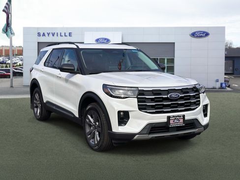 Used 2025 Ford Explorer Active w/ Active Comfort Package AWD/4WD image 6