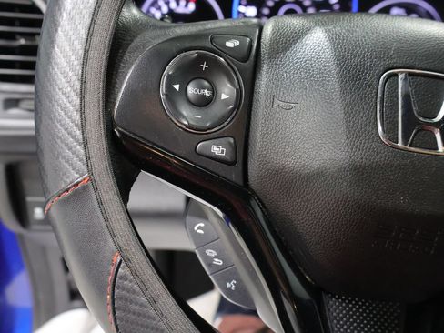 Used 2019 Honda HR-V Sport image 32
