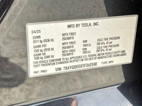 Used 2026 Tesla Model Y Long Range AWD/4WD image 27