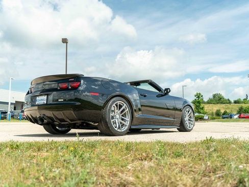 Used 2011 Chevrolet Camaro SS image 35