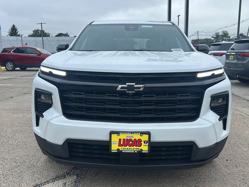 New 2026 Chevrolet Traverse LT w/ Midnight/Sport Edition AWD/4WD image 3