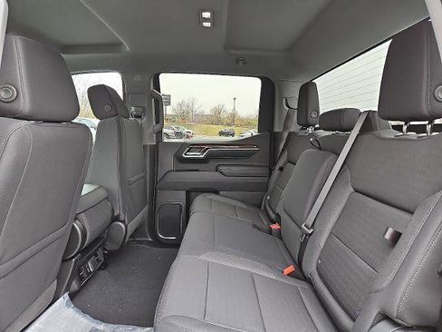New 2026 GMC Sierra 1500 Elevation image 8