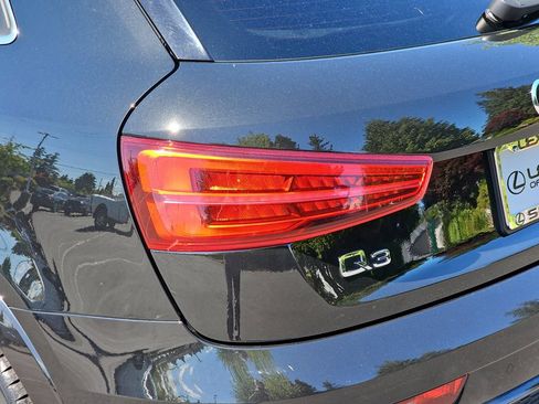 Used 2016 Audi Q3 2.0T Prestige w/ Prestige Package AWD/4WD image 38