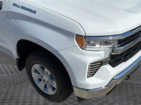 Used 2025 Chevrolet Silverado 1500 LT image 10