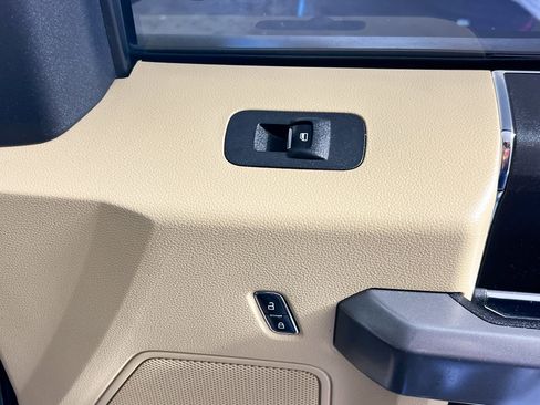 Used 2018 Ford F150 XLT image 30