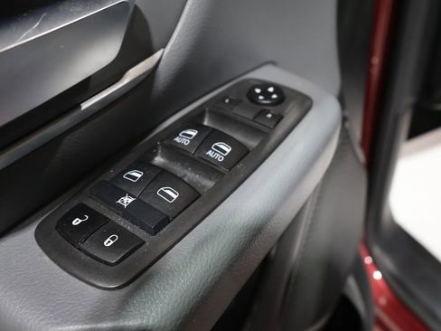 Used 2021 RAM 1500 Big Horn image 14