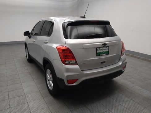 Used 2020 Chevrolet Trax LS w/ Tint and Cruise Package FWD image 5