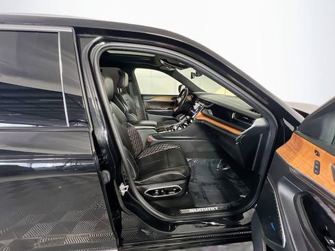 Used 2022 Jeep Grand Cherokee Summit AWD/4WD image 30