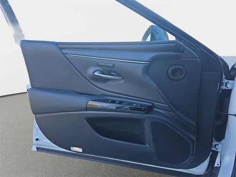 Used 2024 Lexus ES 250 w/ Premium Package image 26