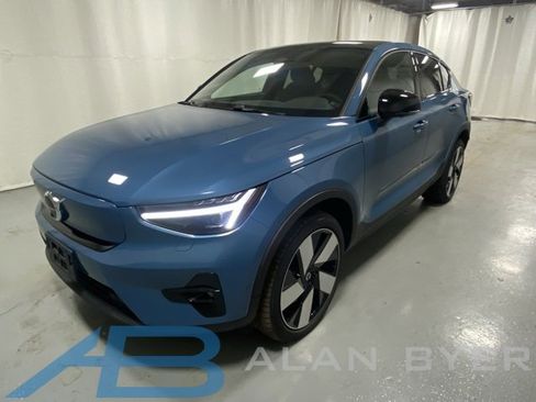 Used 2023 Volvo C40 P8 Recharge Ultimate image 1