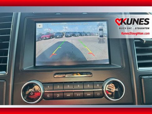 Used 2019 Ford Expedition Limited w/ Equipment Group 301A AWD/4WD image 30