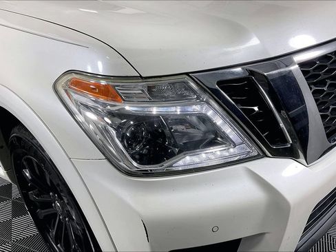 Used 2019 Nissan Armada Platinum w/ Captain's Chairs Package RWD image 38