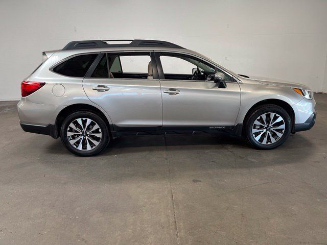 Used 2016 Subaru Outback 2.5i Limited AWD/4WD image 2