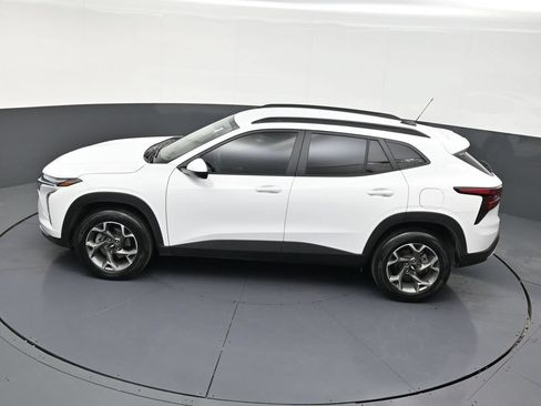 Used 2024 Chevrolet Trax LT FWD image 10