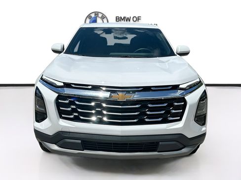 Used 2026 Chevrolet Equinox LT w/ Convenience Package II image 2