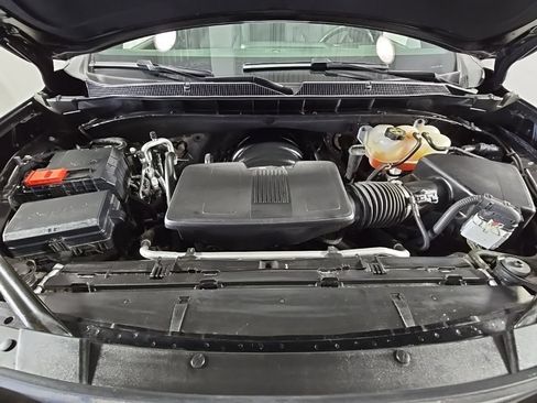 Used 2025 Chevrolet Suburban RST w/ RST Capability Package AWD/4WD image 11