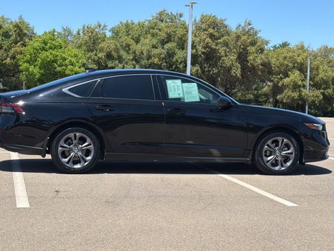 Used 2023 Honda Accord EX image 3