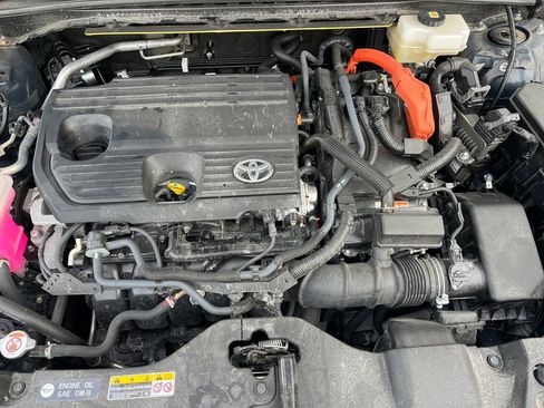 Certified 2025 Toyota Crown Signia XLE image 21