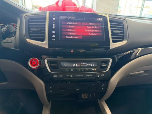 Used 2018 Honda Pilot Elite image 65