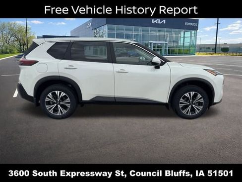 Used 2022 Nissan Rogue SV AWD/4WD image 5