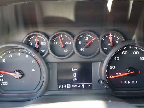 Used 2025 Chevrolet Silverado 1500 Custom Trail Boss w/ LPO, Dark Essentials Package image 17