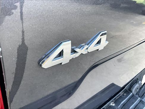 Used 2019 Toyota Tundra Limited AWD/4WD image 30