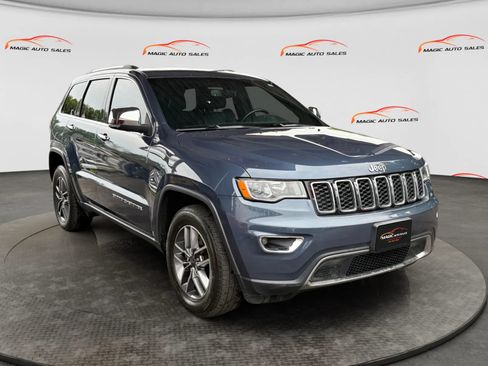 Used 2020 Jeep Grand Cherokee Limited AWD/4WD image 5
