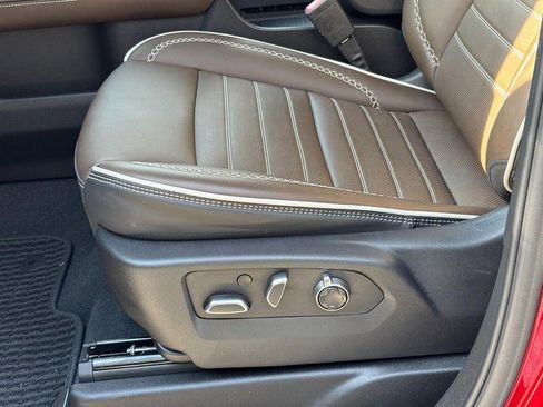 New 2025 GMC Yukon XL Denali Ultimate image 30