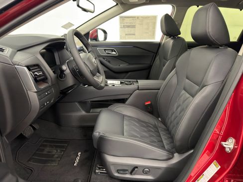 New 2026 Nissan Rogue Platinum w/ Platinum Premium Package image 15