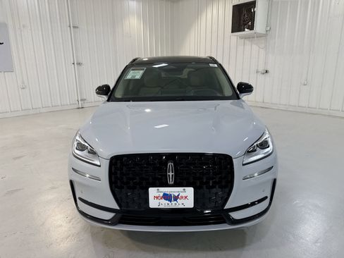 New 2026 Lincoln Corsair Reserve w/ Jet Appearance Package image 32