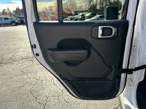 Used 2020 Jeep Gladiator Rubicon image 22